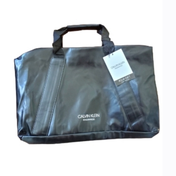 CALVIN KLEIN FAUX LEATHER DUFFLE BAG - Picture 1 of 9
